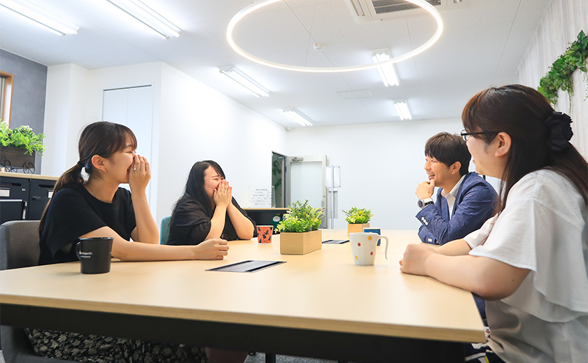 採用情報